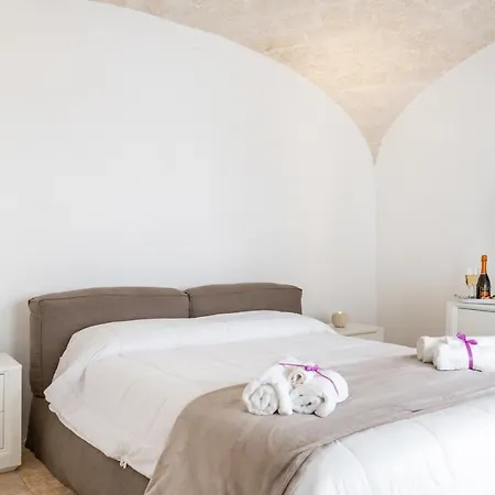 Apartament Palazzo Rapanà - Luxury With Hydromassage Pool *