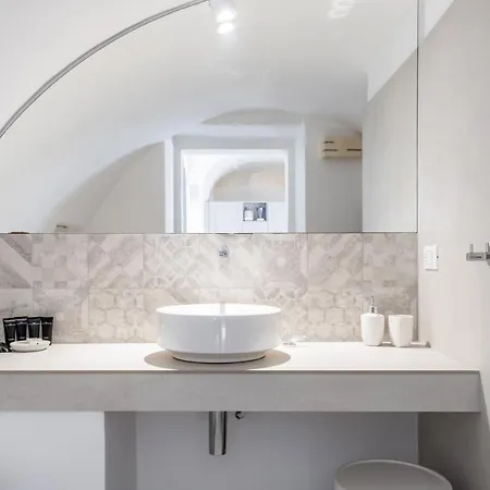 Apartament Palazzo Rapanà - Luxury With Hydromassage Pool