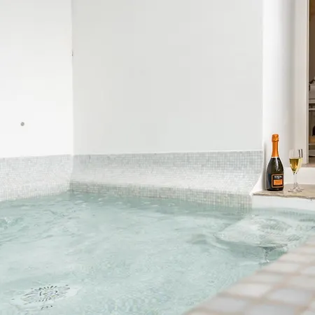 Appartement Guesthost - Palazzo Rapana - Luxury With Hydromassage Pool Ostuni