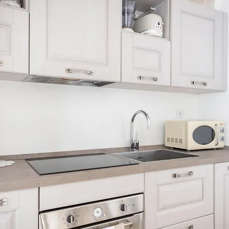 Apartman Palazzo Rapana - Luxury With Hydromassage Pool *