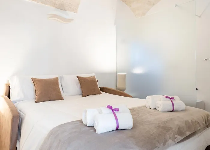 Palazzo Rapanà Exclusive Flat With Hydromassage Pool Apartamento *